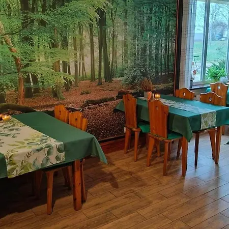 Oberza Kniejowka Värdshus *