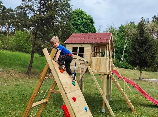 Oberza Kniejowka Inn